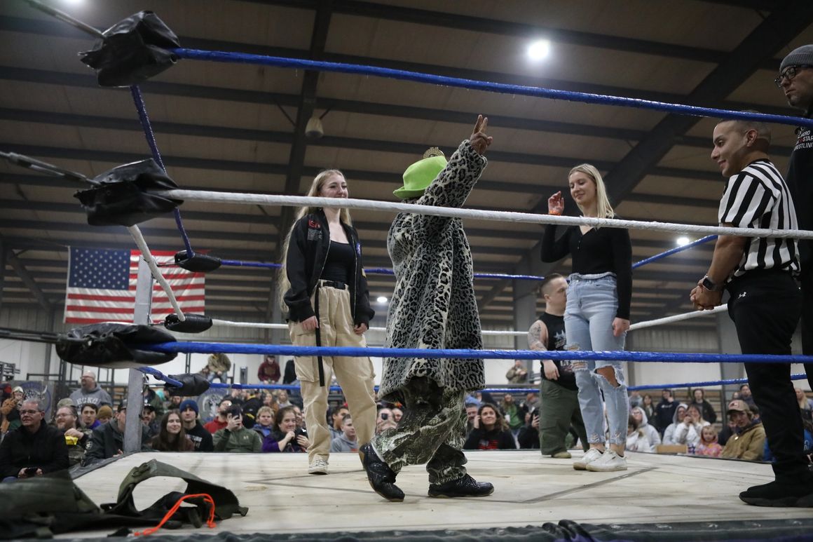 midget-mayhem-midget-wrestling-in-new-york-ny-midget-mayhem-mini